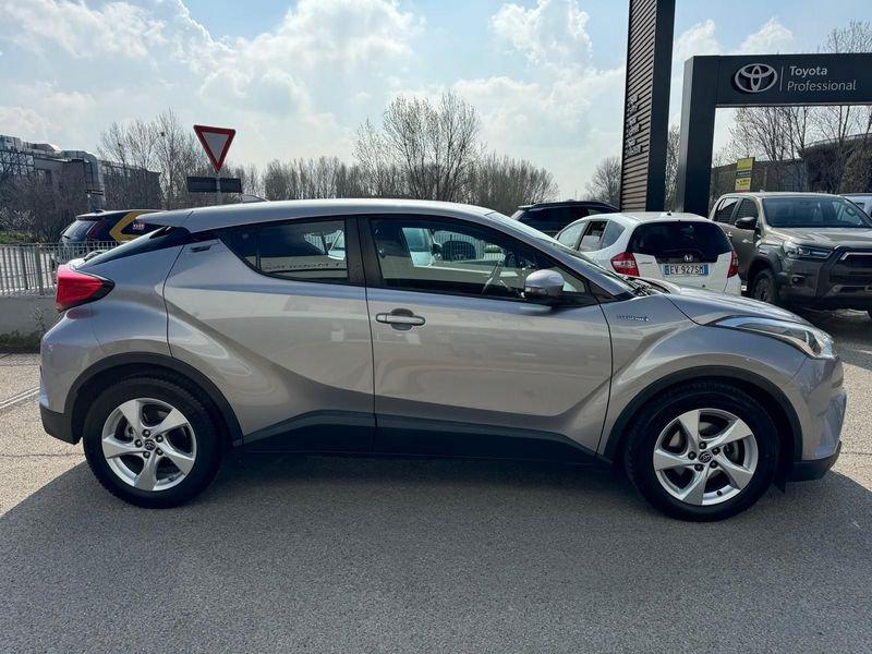 Toyota C-HR 1.8 HV E-CVT Active