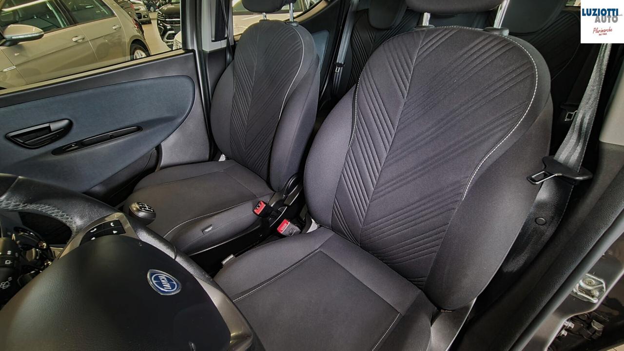 Lancia Ypsilon 1.2 GPL GOLD