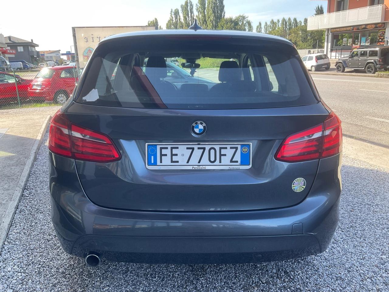 Bmw 2er Active Tourer 218d Luxury