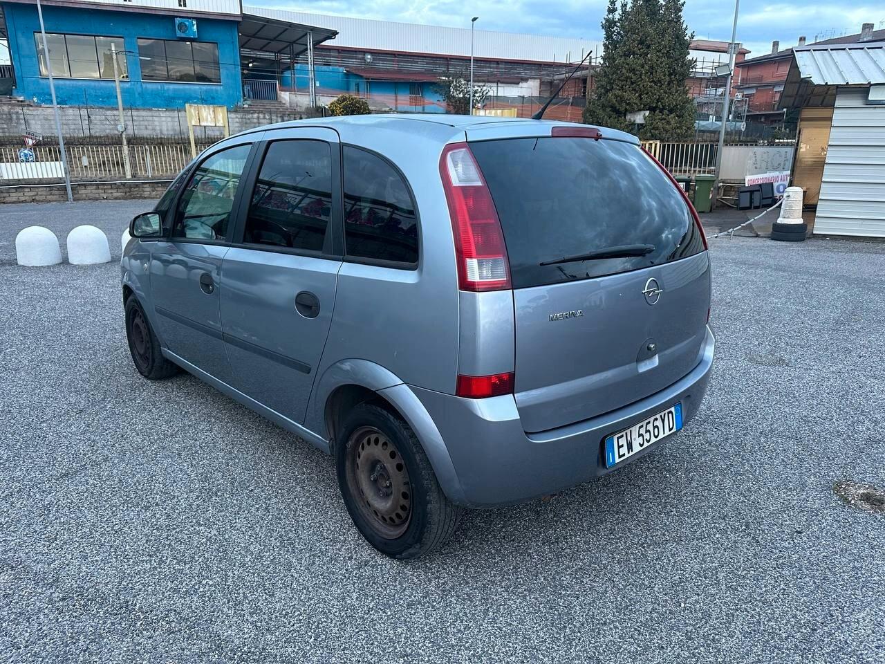 Opel Meriva 1.4 benzina