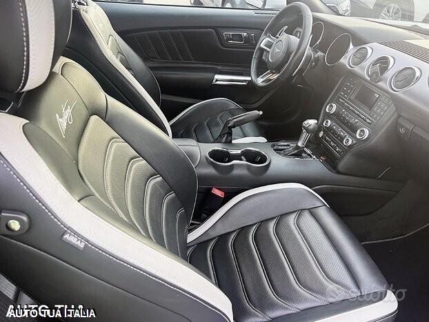 Ford mustang navi camera perfetta