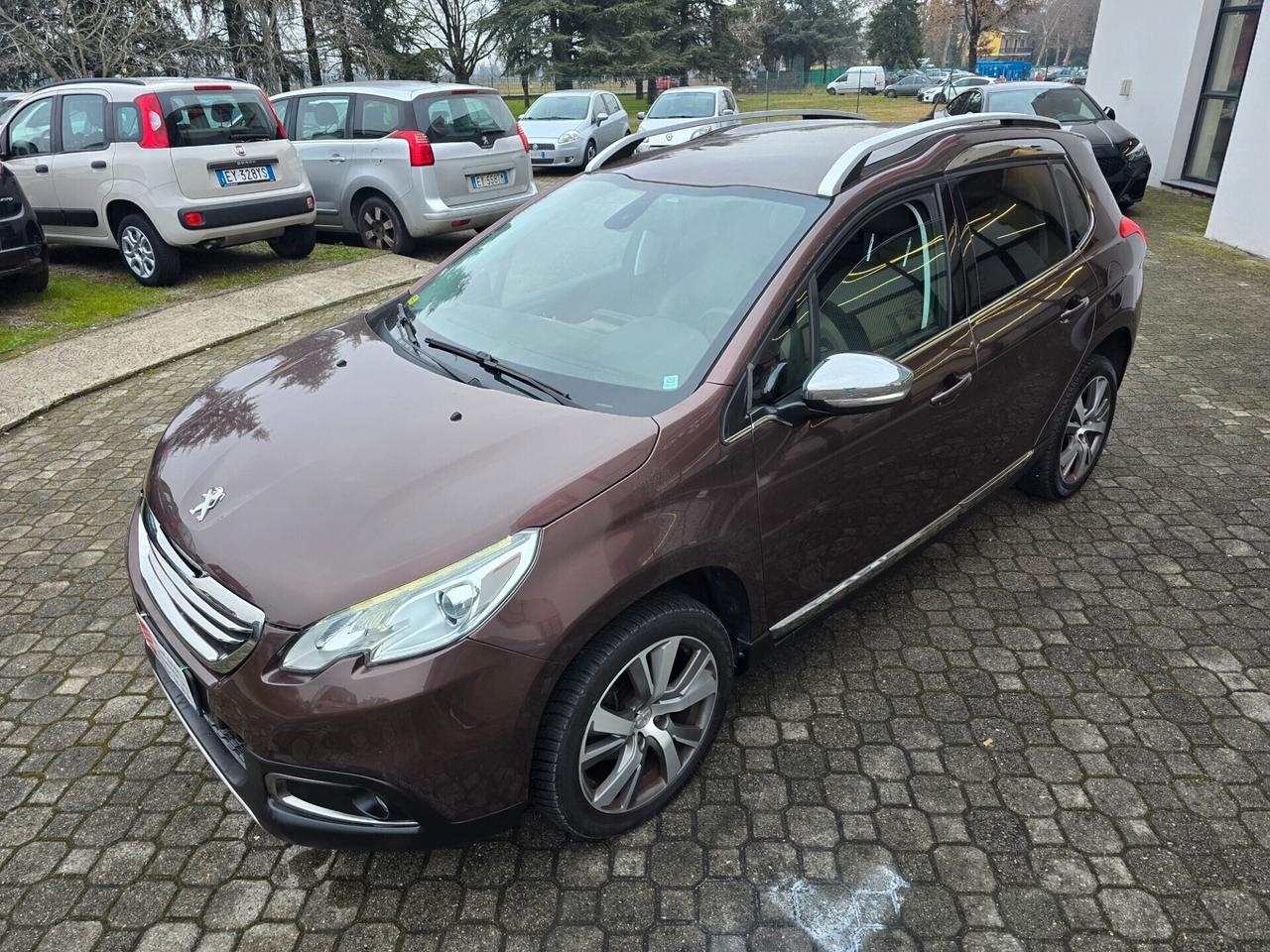 Peugeot 2008 BlueHDi 120 Allure
