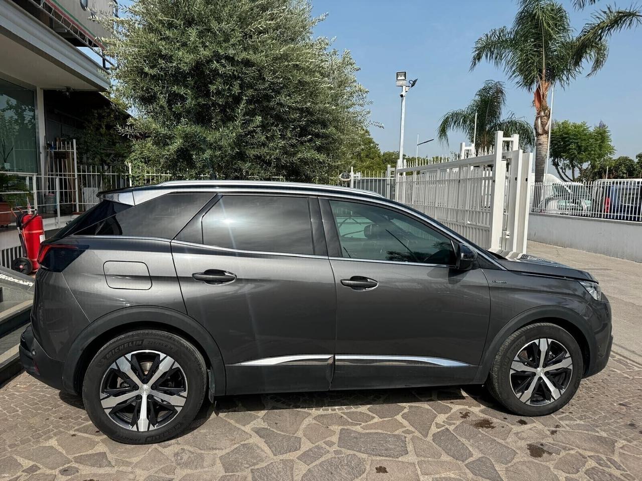 Peugeot 3008 130CV GT Line CAMBIO AUTOMATICO DIESEL