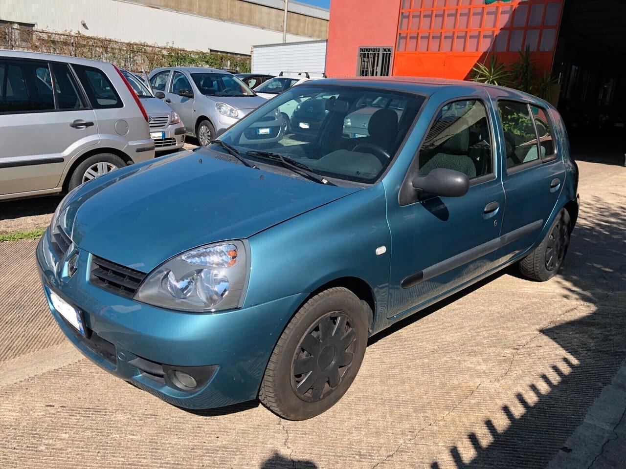 Renault Clio Storia 1.2 5 porte GPL Confort