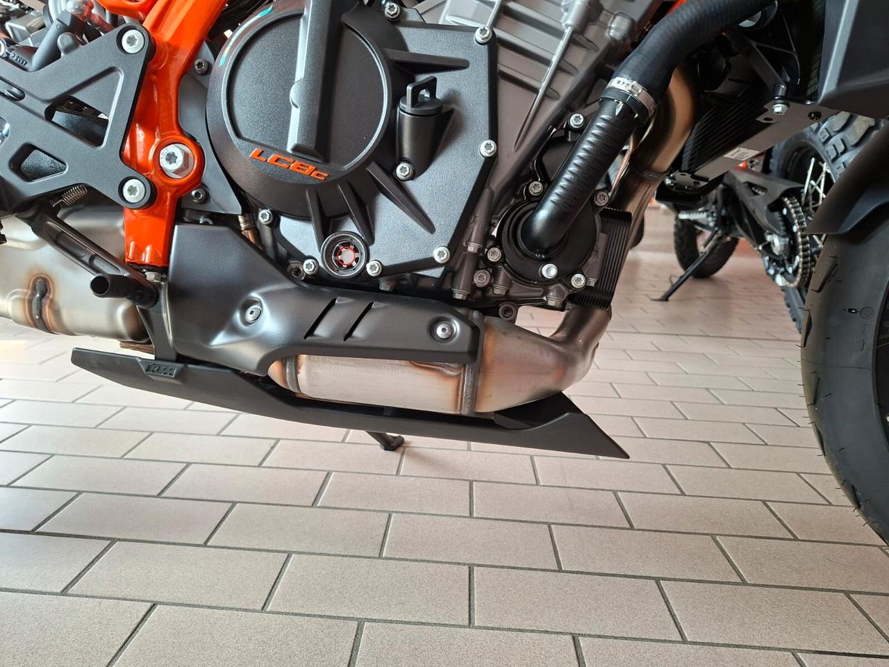 Ktm 990 Duke R my 26