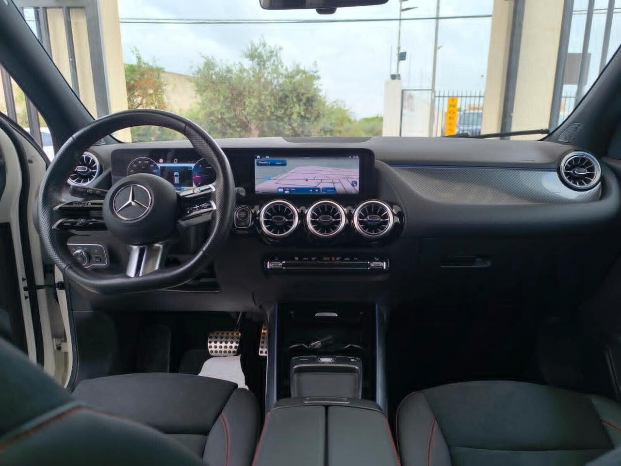 Mercedes GLA 200d 2.0CC 150CV Automatic Executive 2023