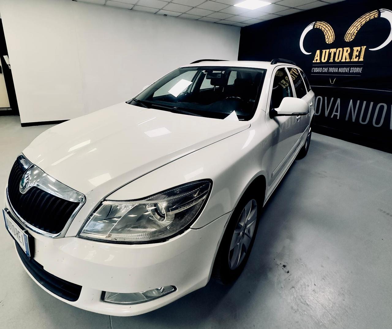 Skoda Octavia 1.6 TDI CR F.AP. DSG Wagon Ambition