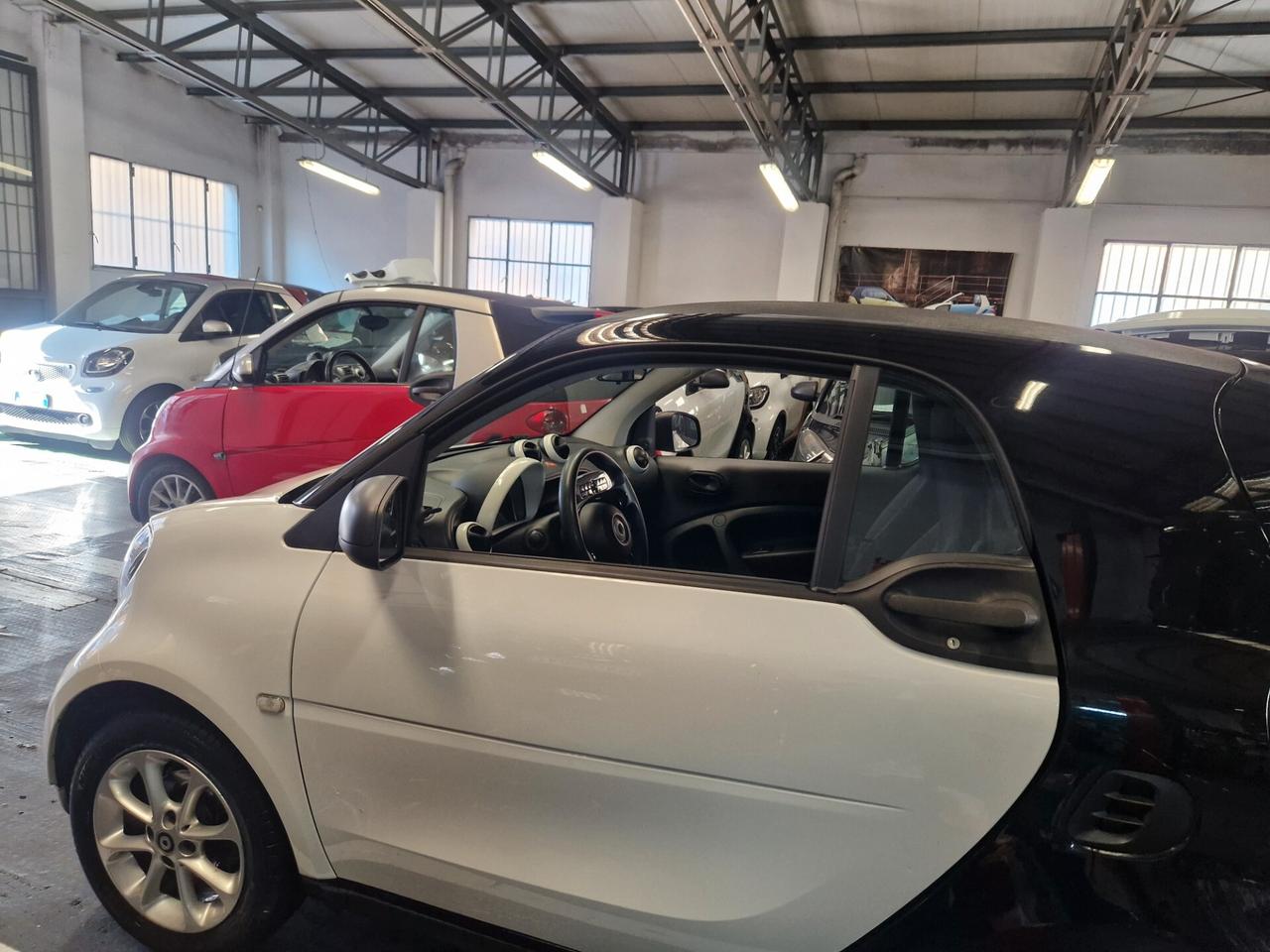 Smart automatica solo 46000km 2017 garanzia