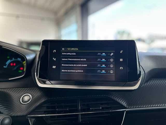 Peugeot 208 motore elettrico 136 CV 5 porte Active Pack