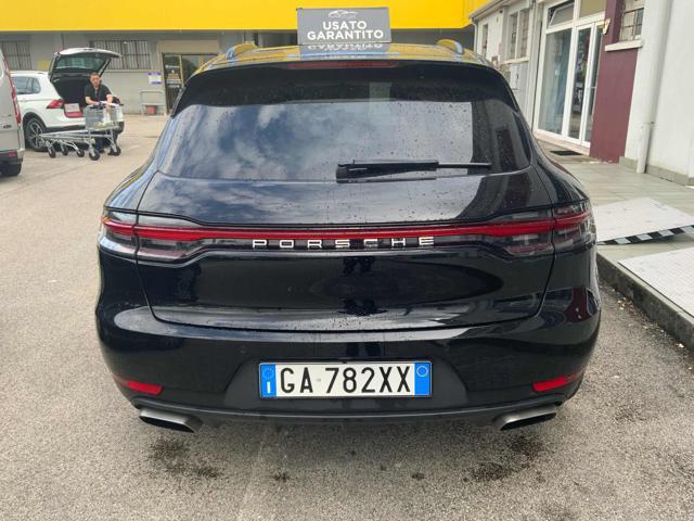 PORSCHE Macan 2.0