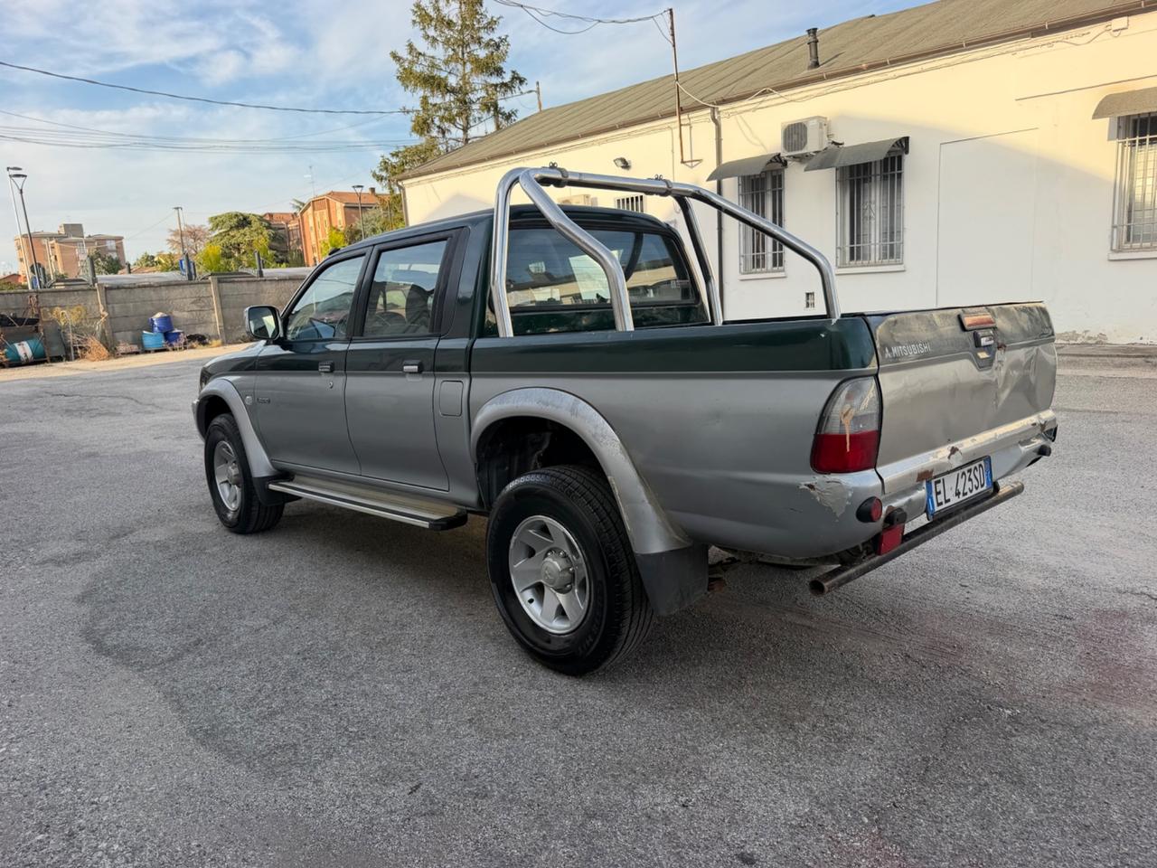 Mitsubishi L200 2.5 TDI 4WD Club Cab Pick-up GLS