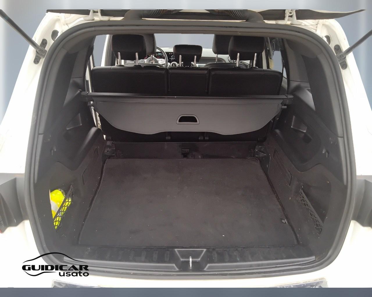 Mercedes-Benz GLB - X247 2019 - GLB 200 d Premium auto