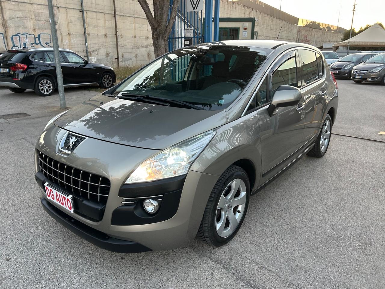 Peugeot 3008 1.6 HDi 115CV 2013 automatica