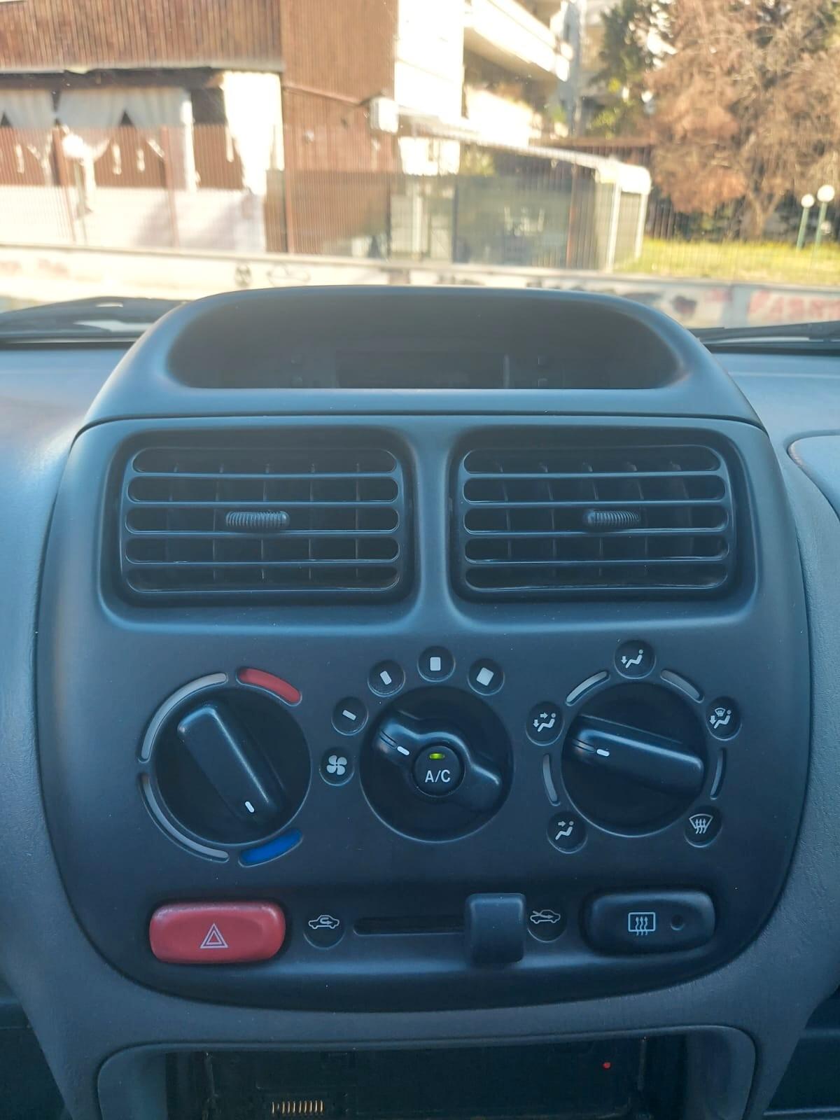 Suzuki Ignis 1.3i 16V cat GL
