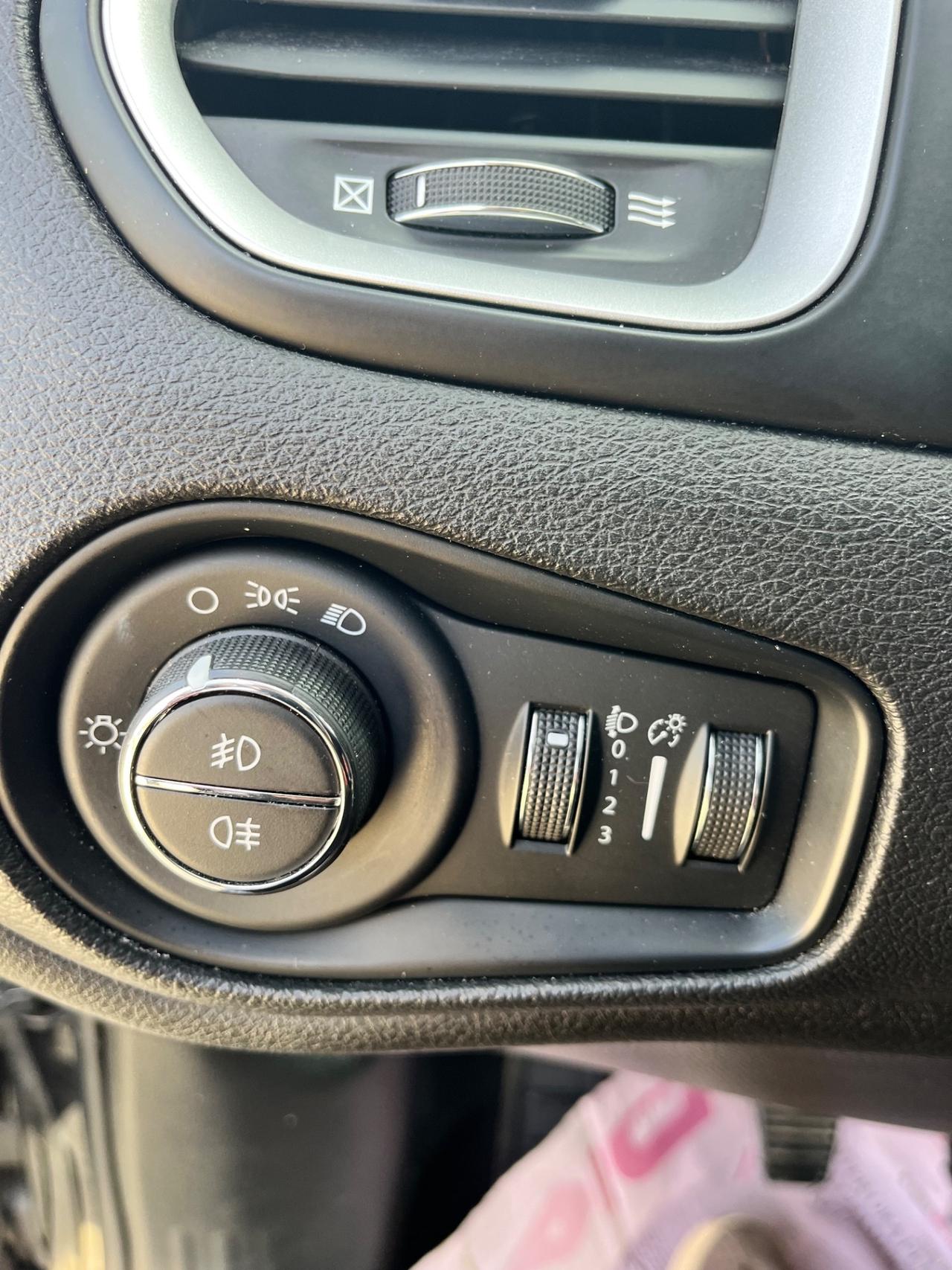 Jeep Renegade 1.6 Mjt 120 CV Longitude