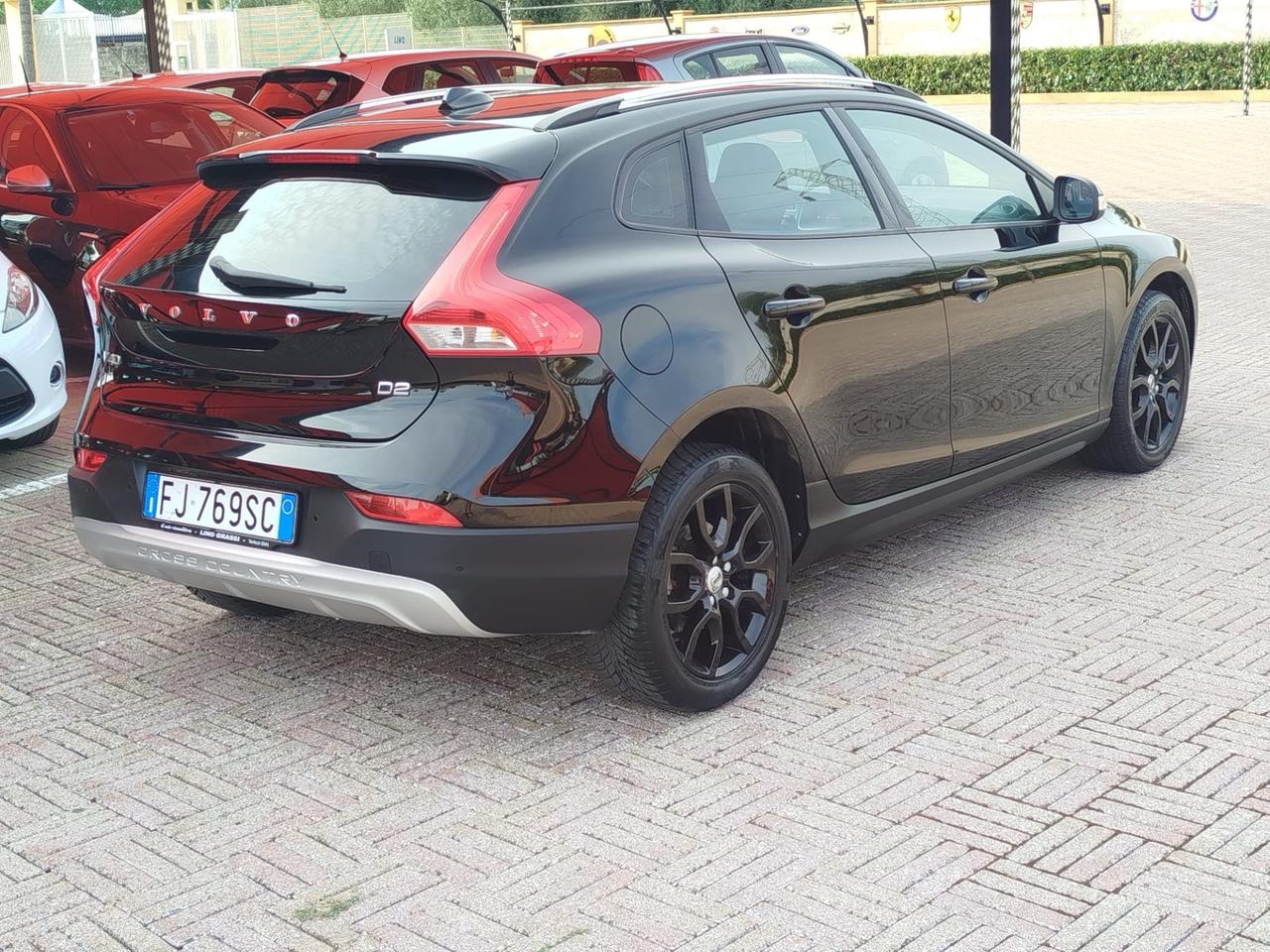Volvo V40 Cross Country D2 136.000 KM