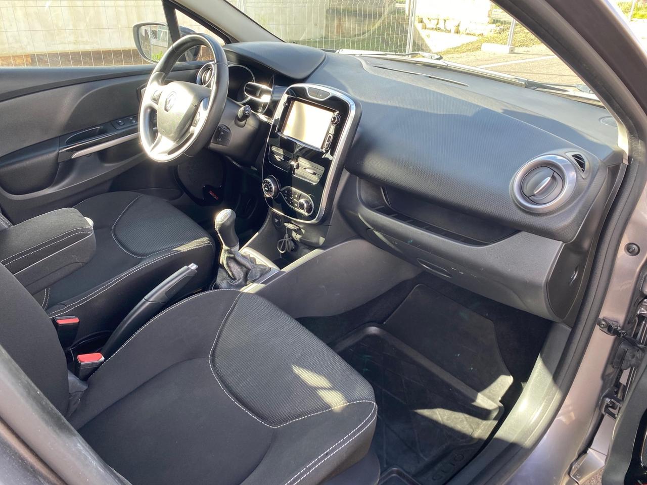 Renault Clio Sporter dCi 8V 90CV COSTUME NATIONAL