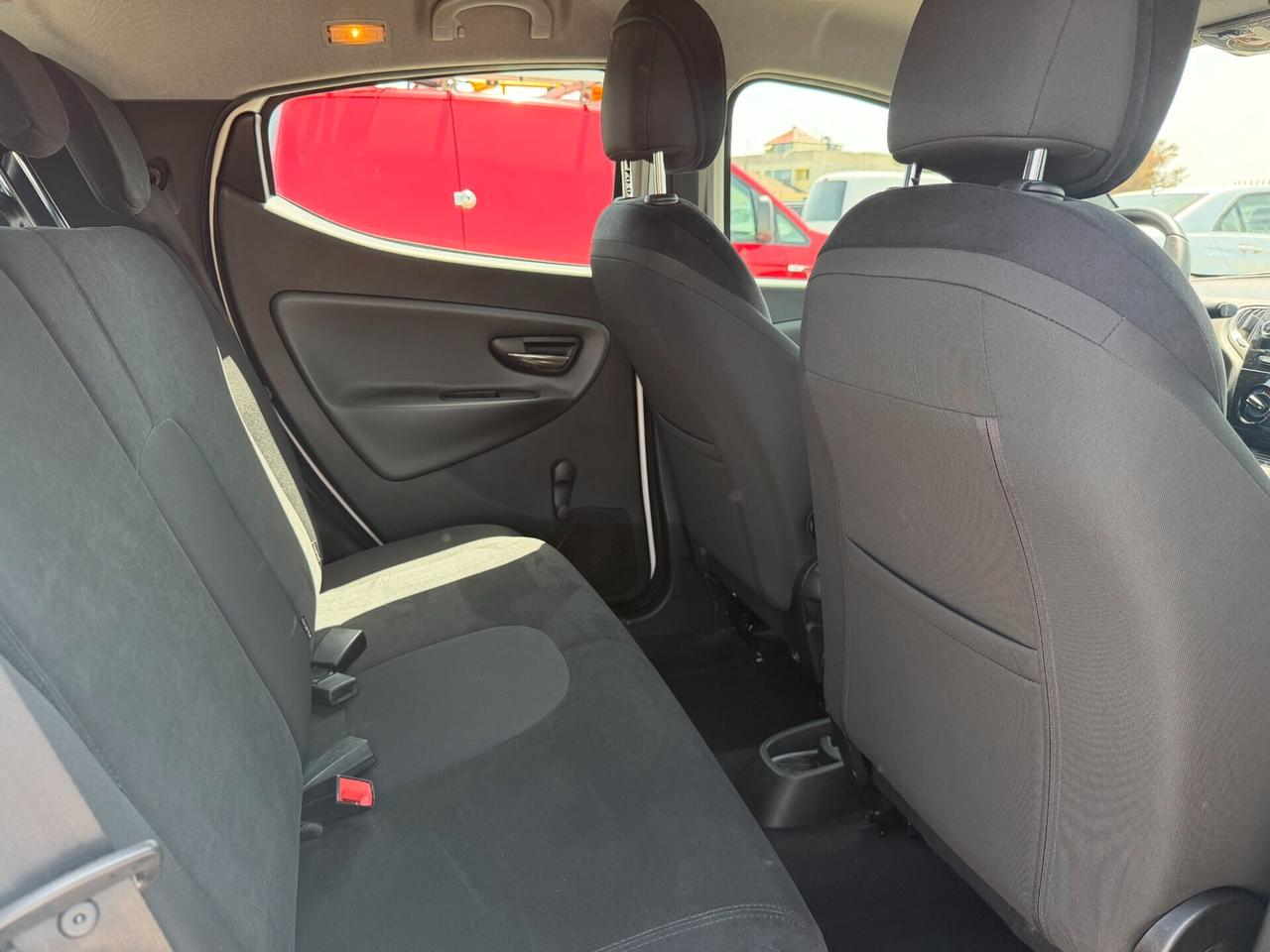 Lancia Ypsilon 1.3 MJT 16V 95 CV 5 porte S&S Gold