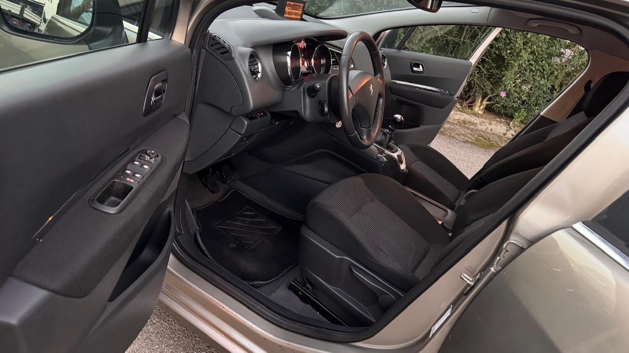 Peugeot 5008 1.6 THP 156CV Tecno 7Posti
