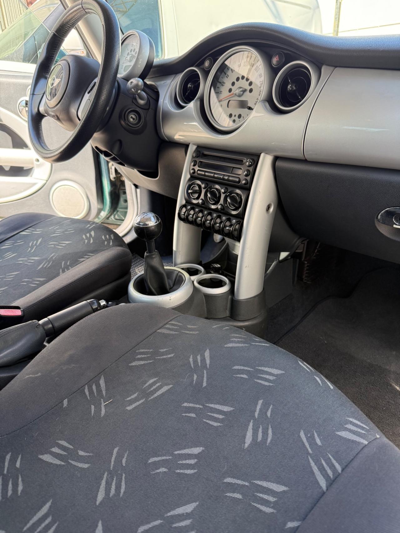 Mini 1.4 tdi One D de luxe