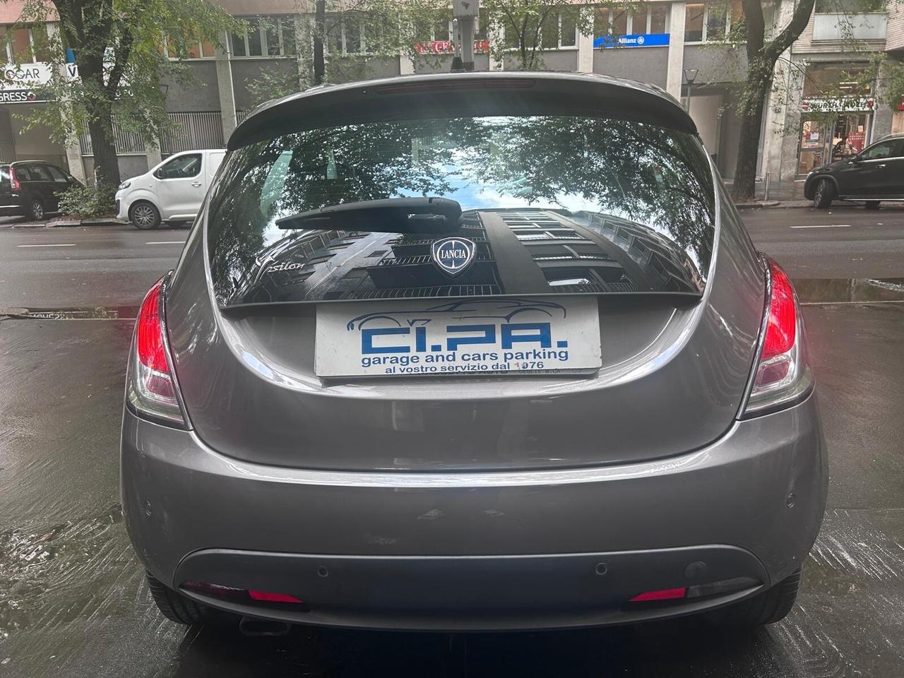 Lancia Ypsilon 1.2 69 CV 5 porte GPL Ecochic Gold