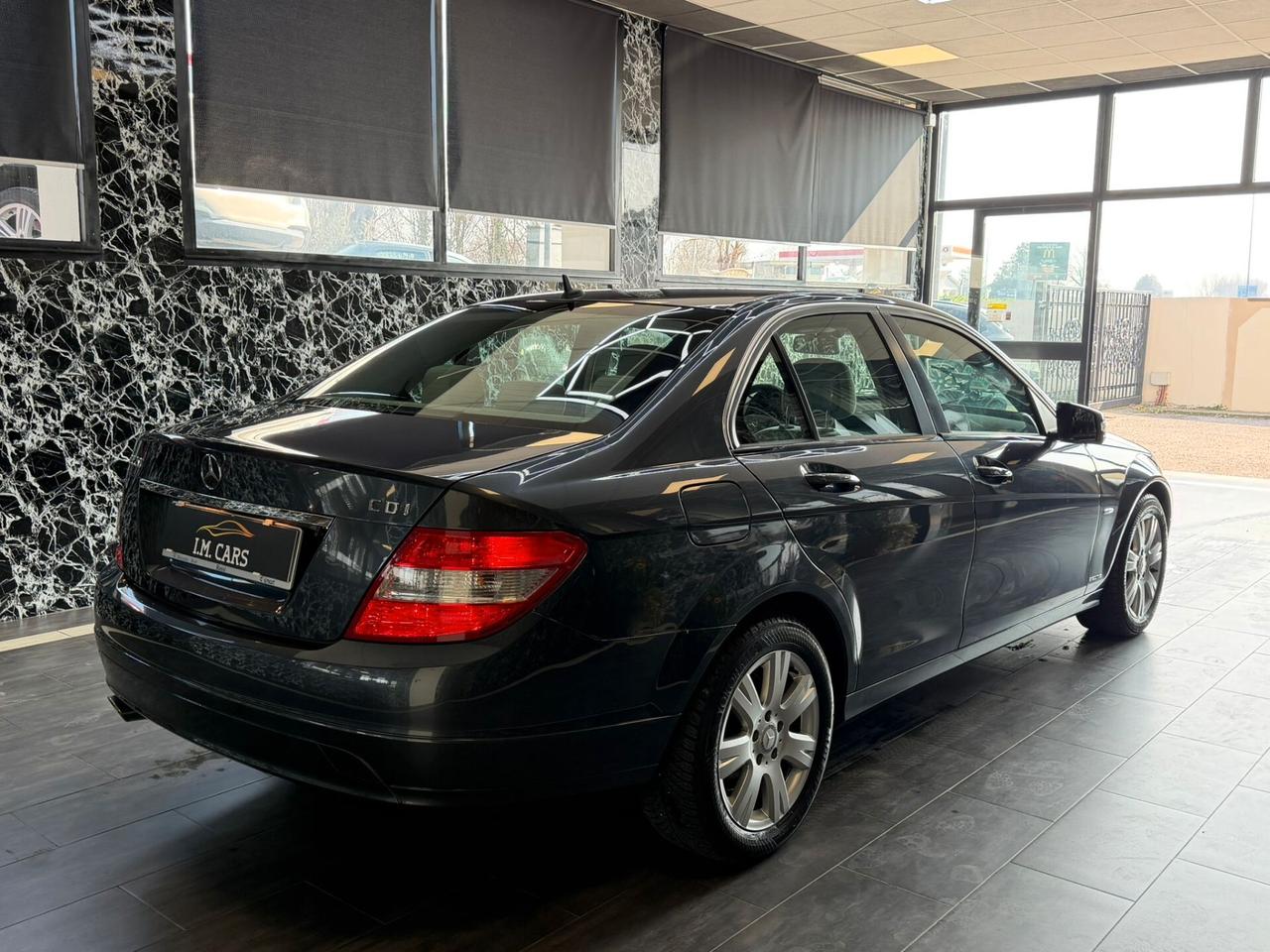 Mercedes-benz C 220 CDI BlueEFFICIENCY Avantgarde