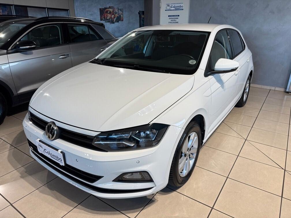 Volkswagen Polo 5p 1.0 tsi Comfortline 95cv App conn 15" Neopat