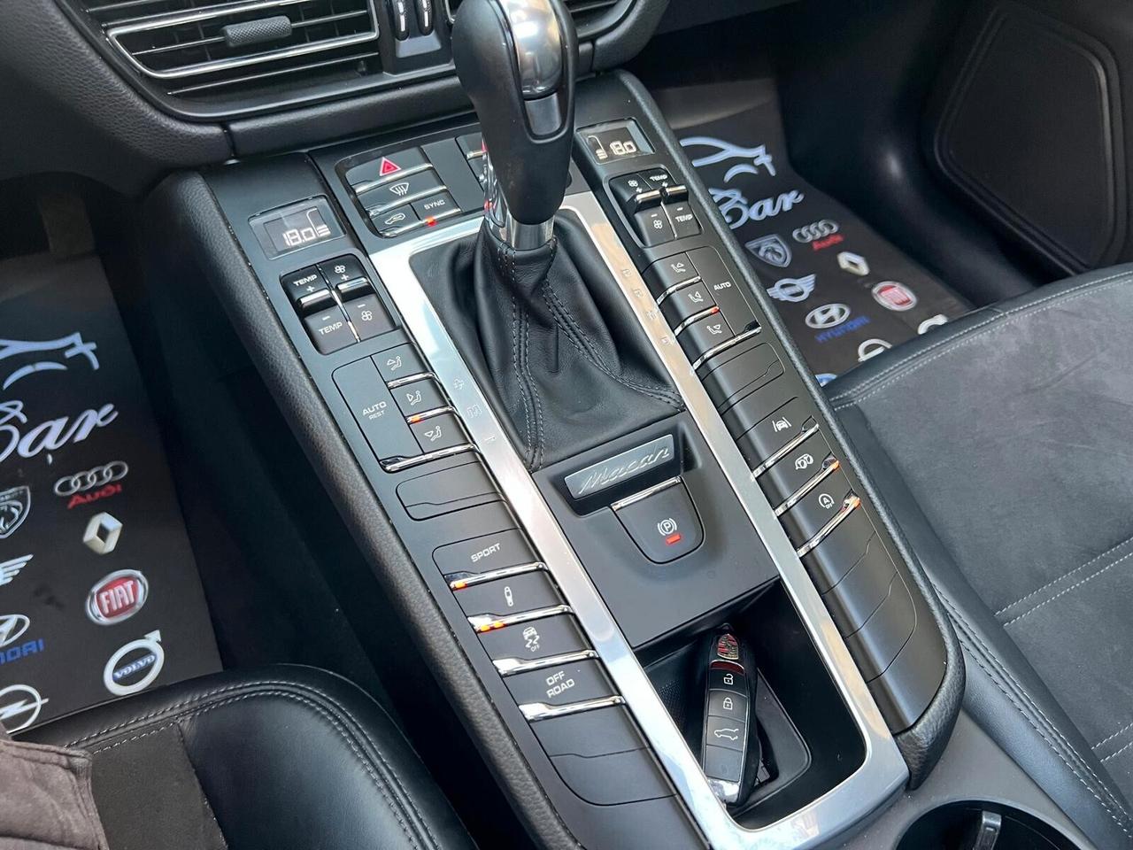 PORSCHE MACAN GTS 2.9 BENZINA 380CV TETTO PELLE NAVI ANNO 2021