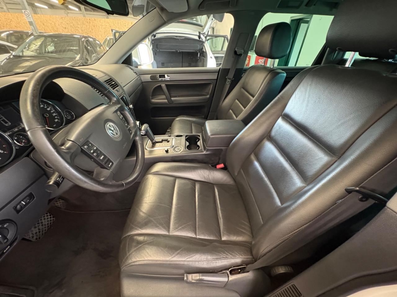 Volkswagen Touareg 3.0 TDI tiptronic 2010