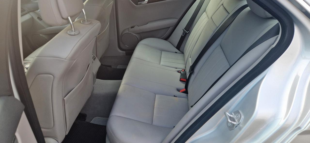 Mercedes-benz C 220 CDI belina elegance