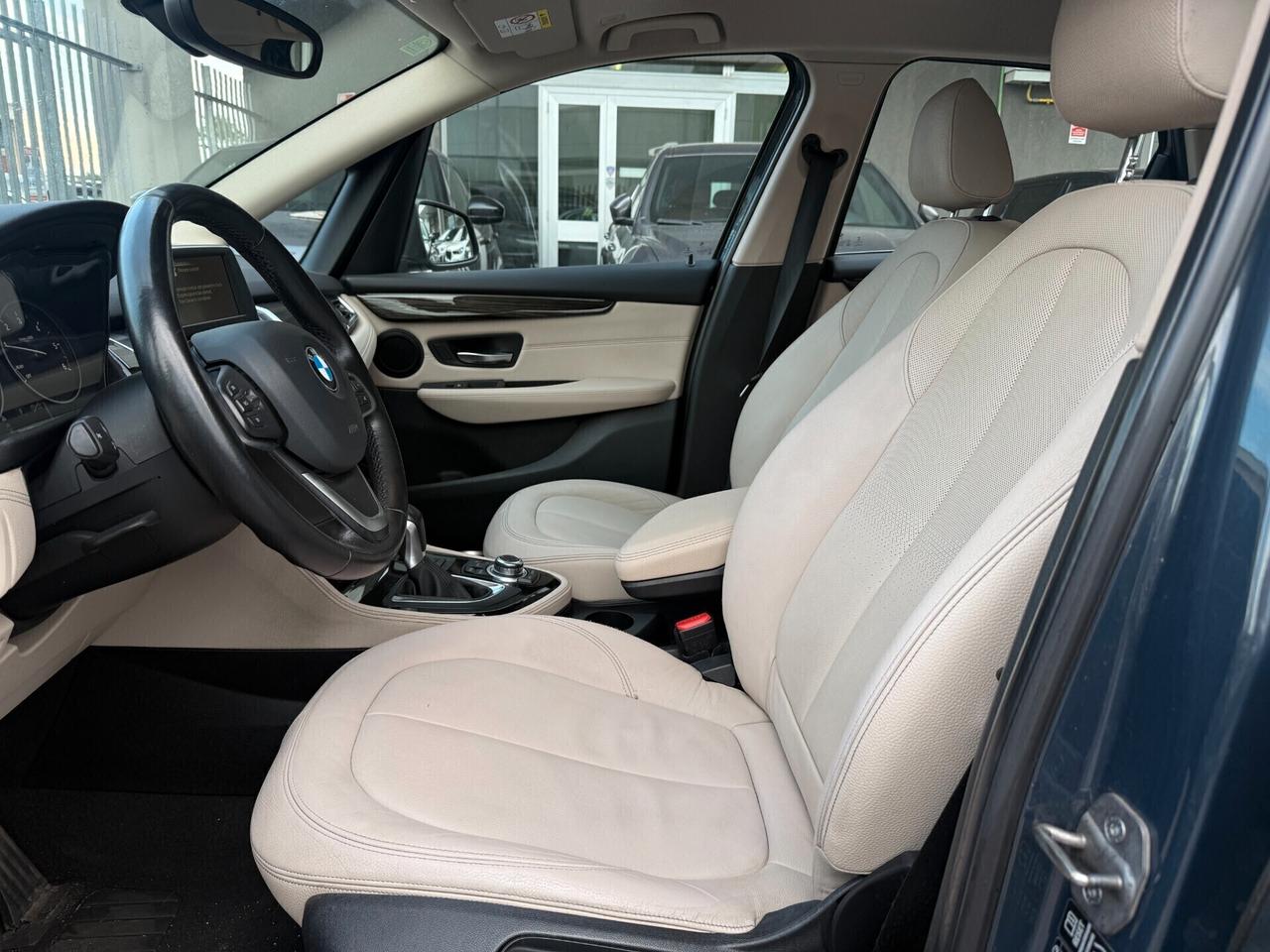 BMW 220 Active Tourer xdrive Luxury EURO 6