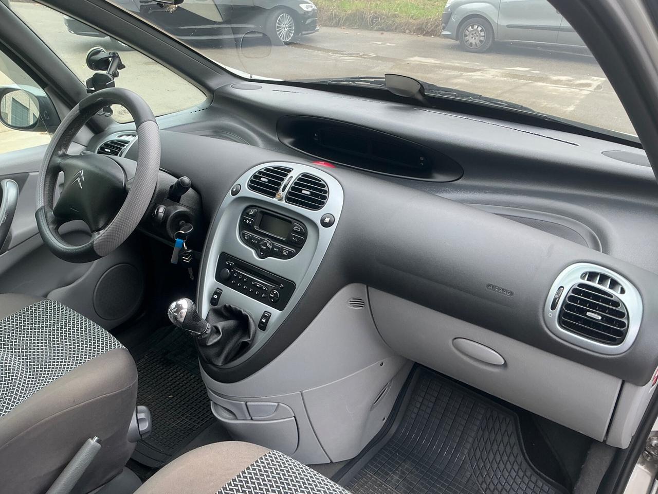 Citroen Xsara Picasso 1.8 16V Elegance