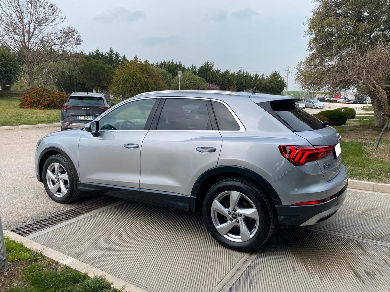 Audi Q3 35 TDI S tronic Business Advanced