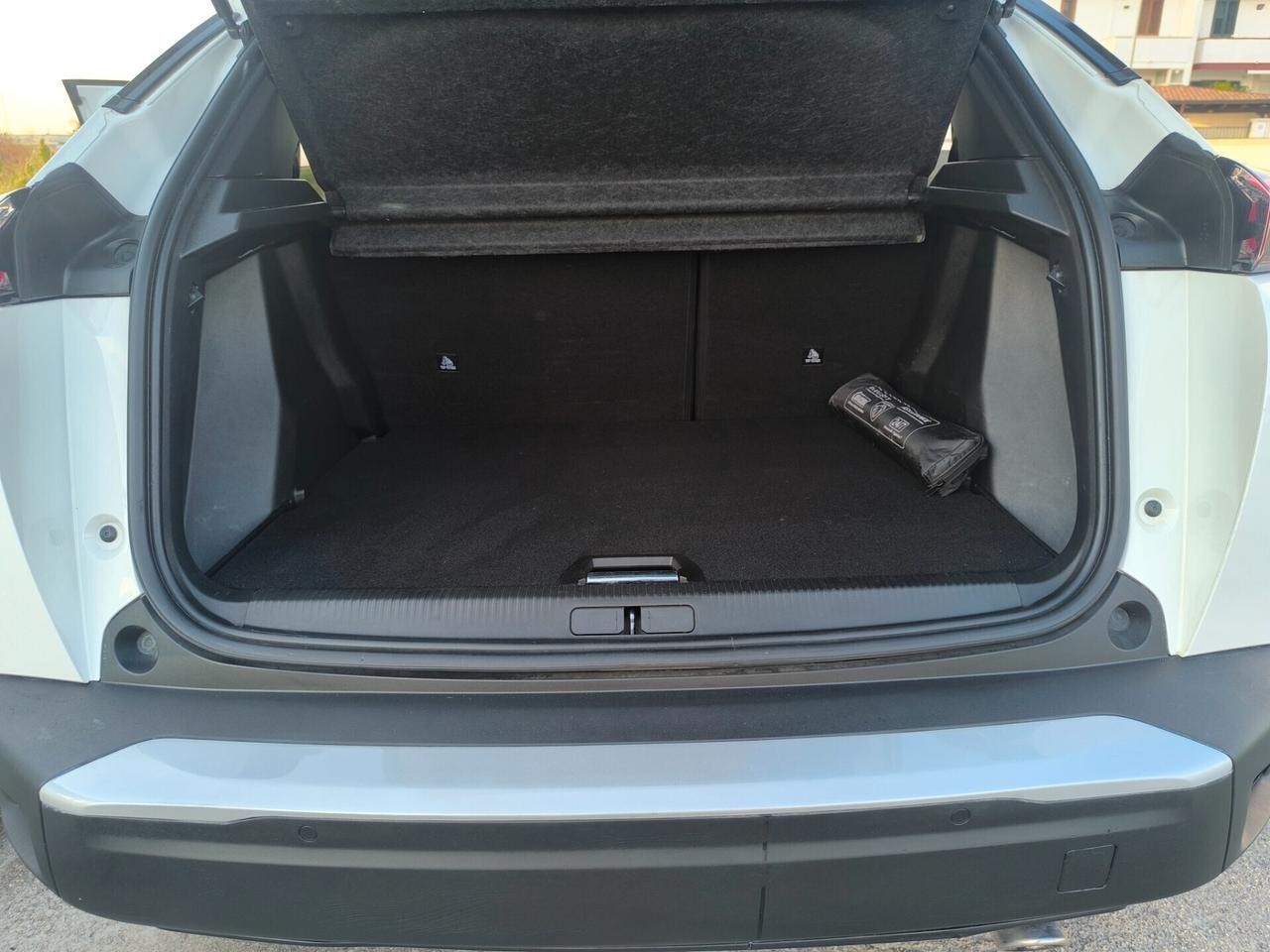 PEUGEOT 2008 1.5 DIESEL EAT8 ALLURE PACK NAVI 10 HD/COCKPIT/