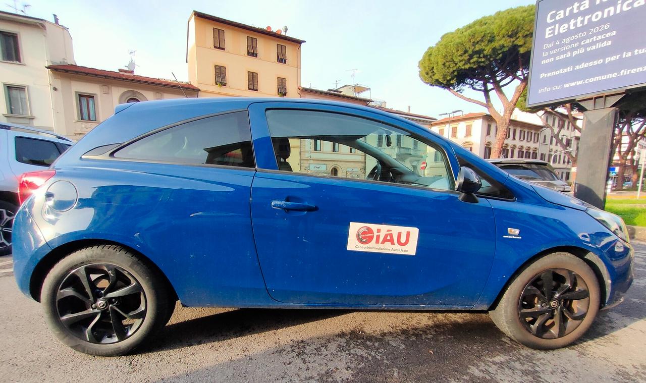 Opel Corsa 1.2 Coupé Black Edition Neopatentati