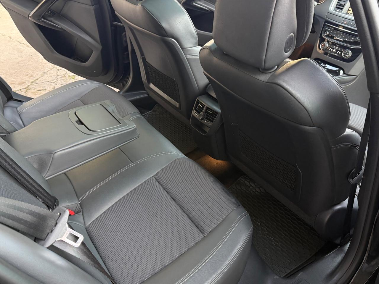 Peugeot 508 RXH Hybrid 4x4 FULL FULL