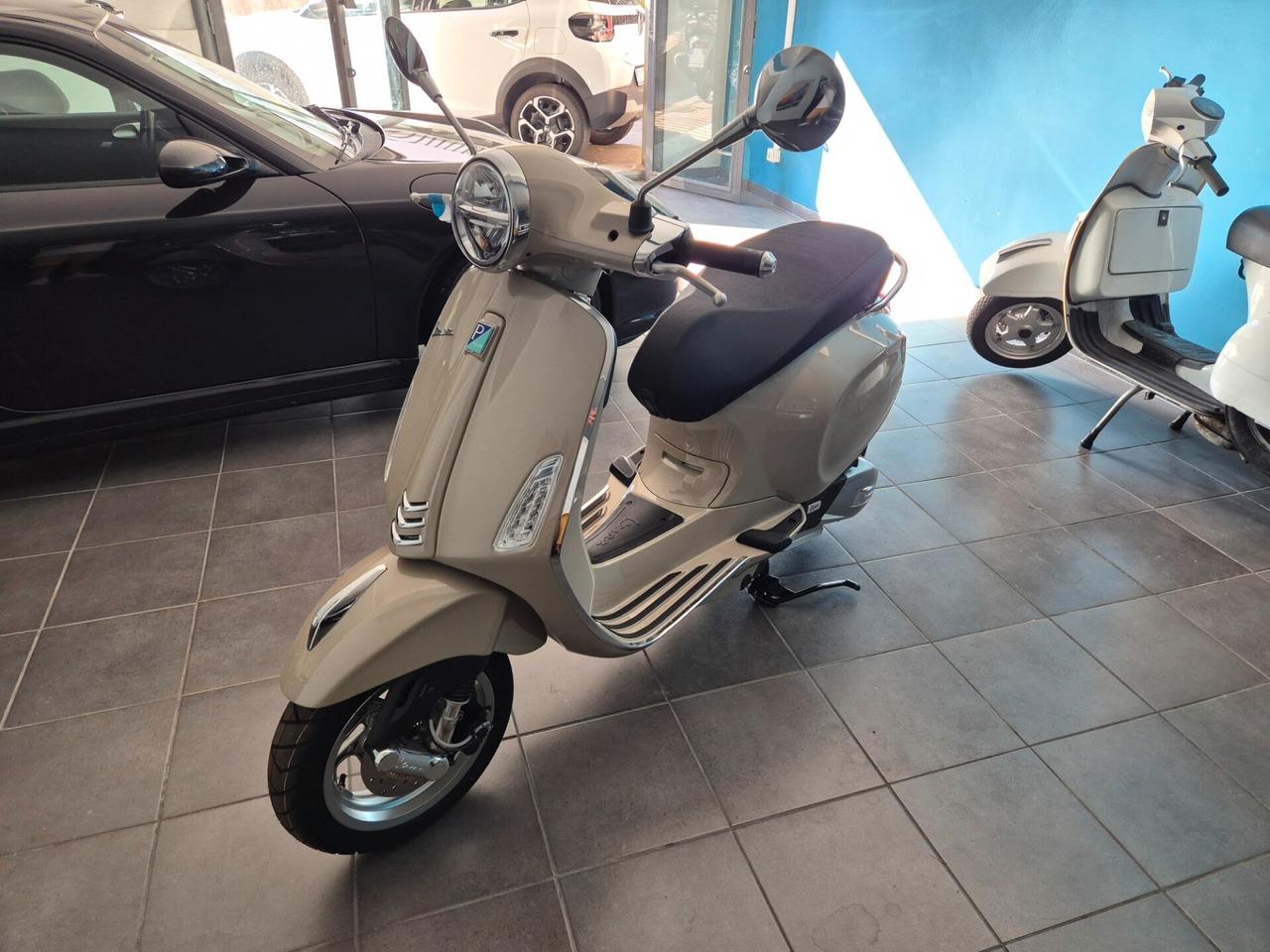 Vespa primavera
