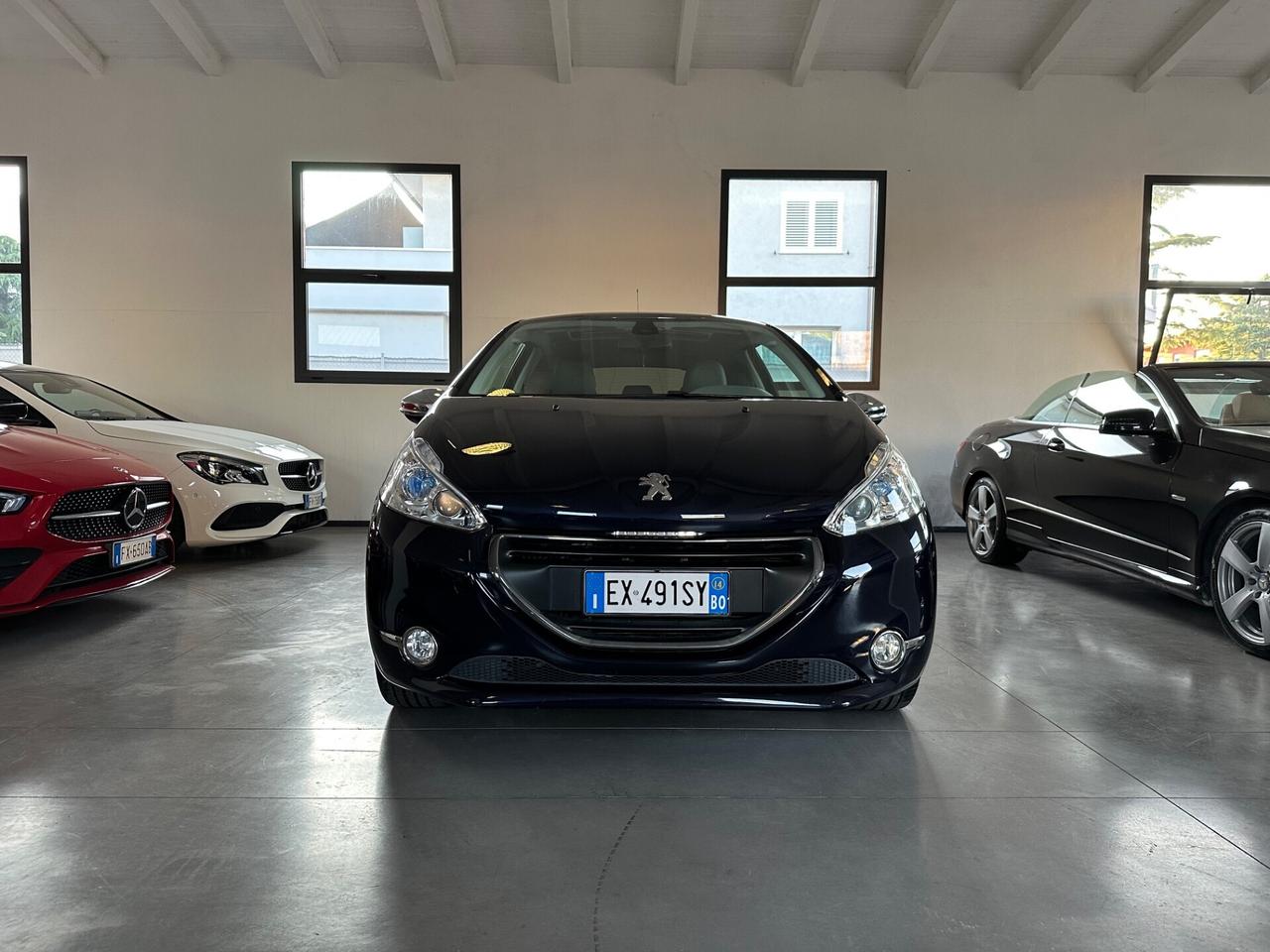Peugeot 208 1.6 e-HDi 92 CV Stop&Start 5 porte Allure