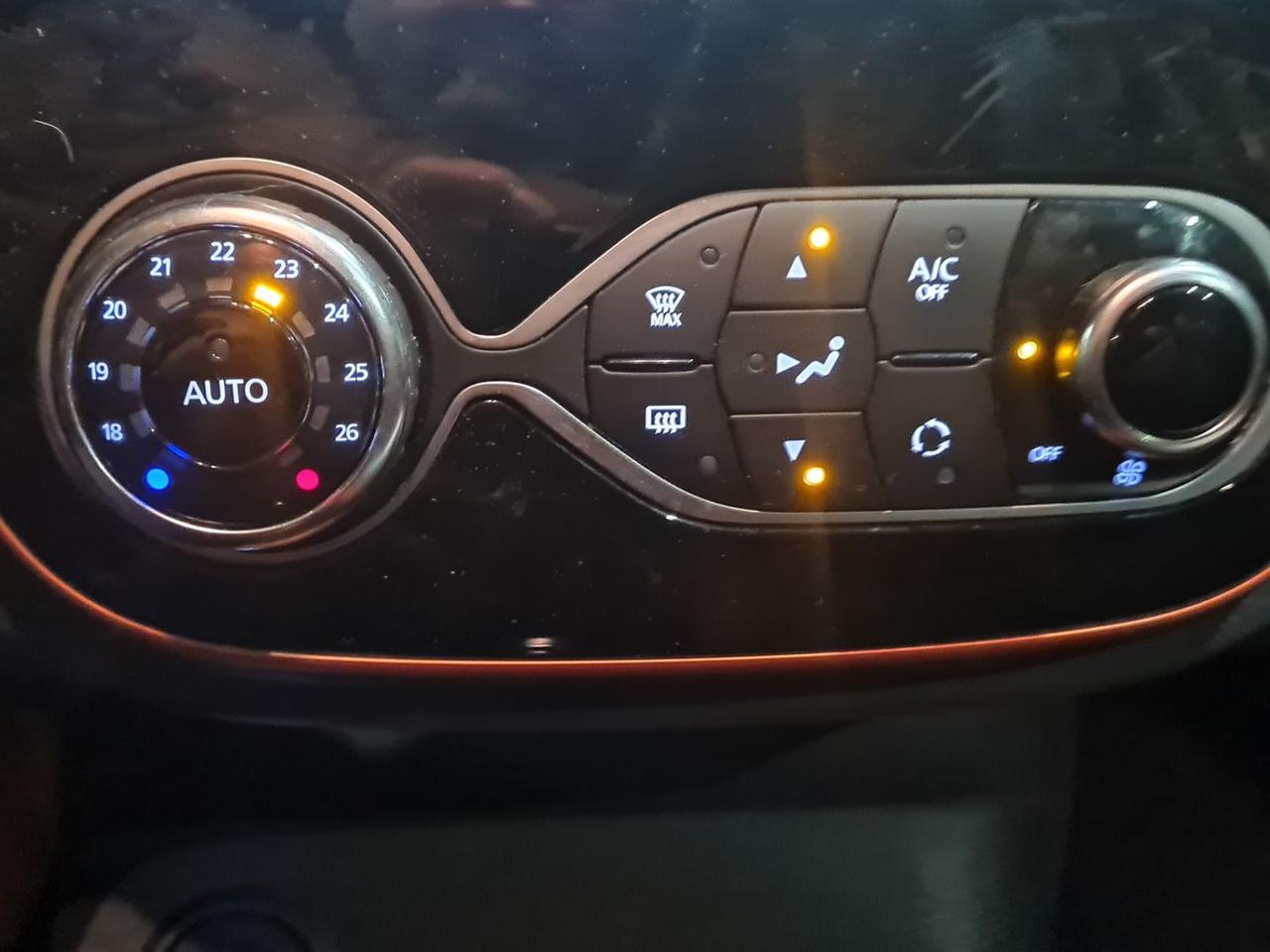 Renault Captur 0.9 ENERGY TCe Intens #8205