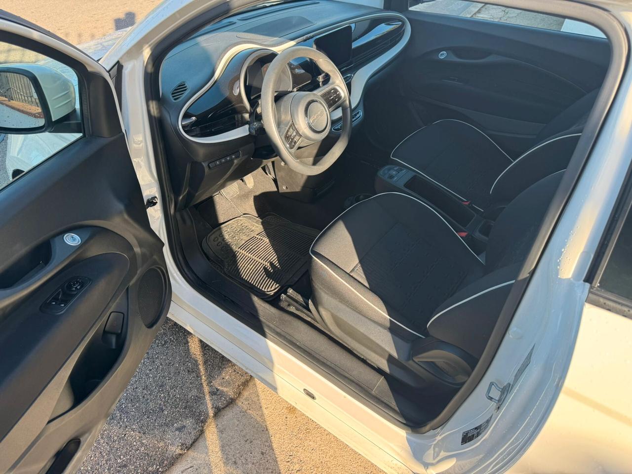 Fiat 500e 42 kWh Icon