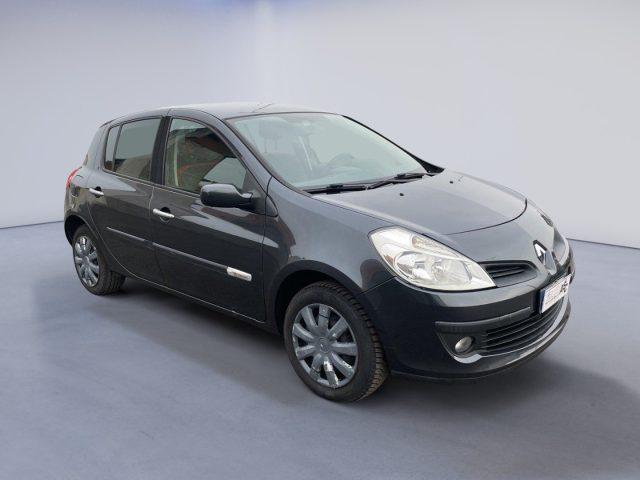 RENAULT Clio 1.2 BENZ 75 5 porte Dynamique OK NEOPATENTATI