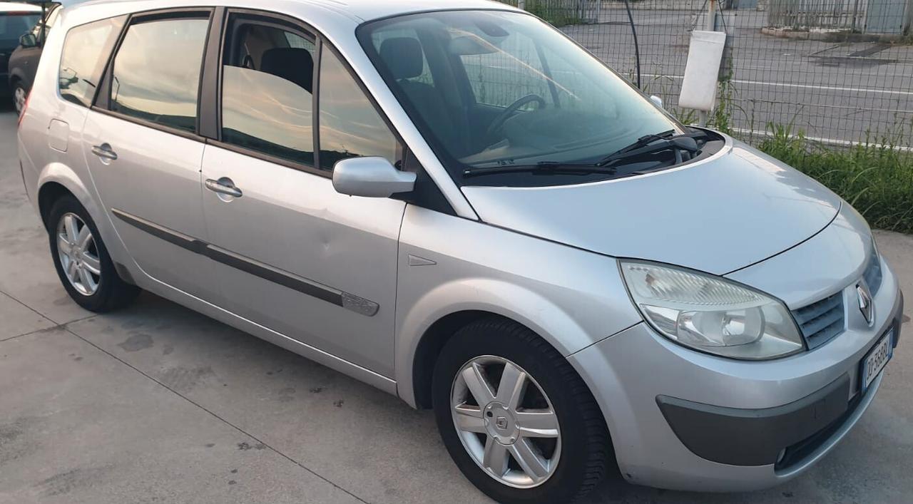Renault Grand Scenic 1.9 dCi/130CV 7 POSTI