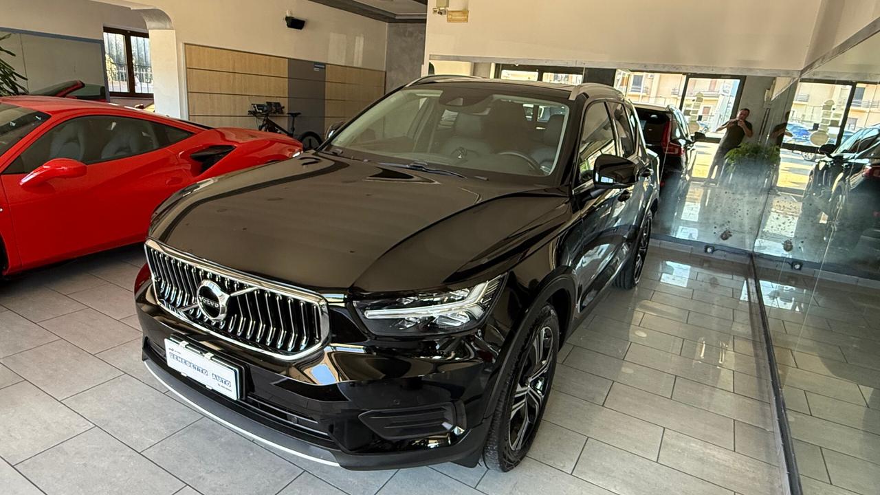 Volvo XC40 T5 Recharge Plug-in Hybrid Inscription Expression