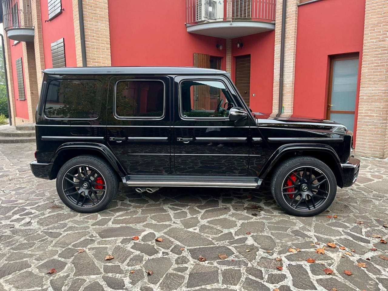 Mercedes-benz G 63 AMG si valuta permuta