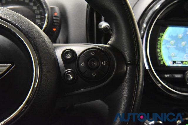 MINI Countryman 2.0 COOPER D AUTOMATICA NAVIGATORE FARI LED