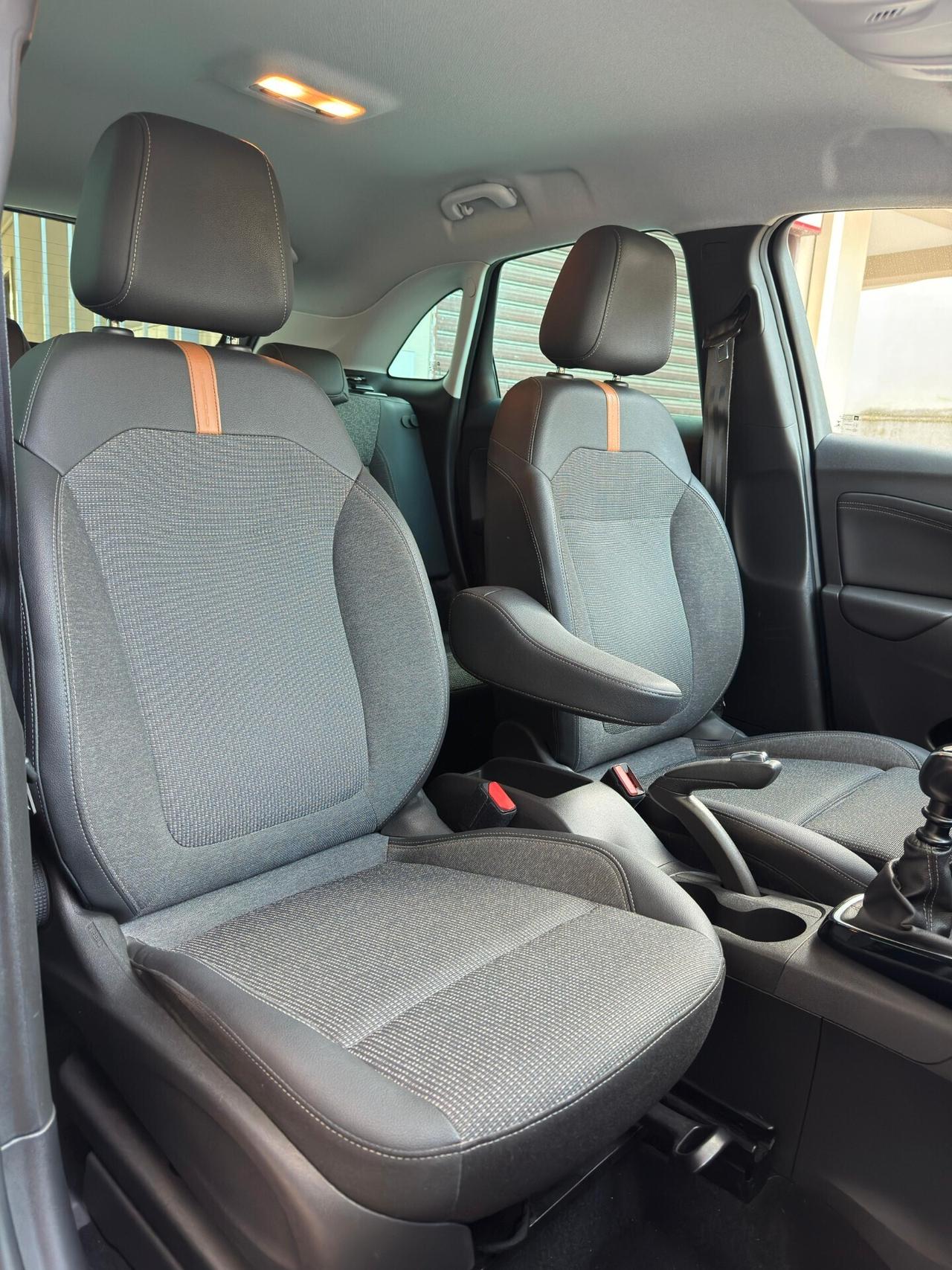 Opel Crossland 1.2 Elegance 130 cv