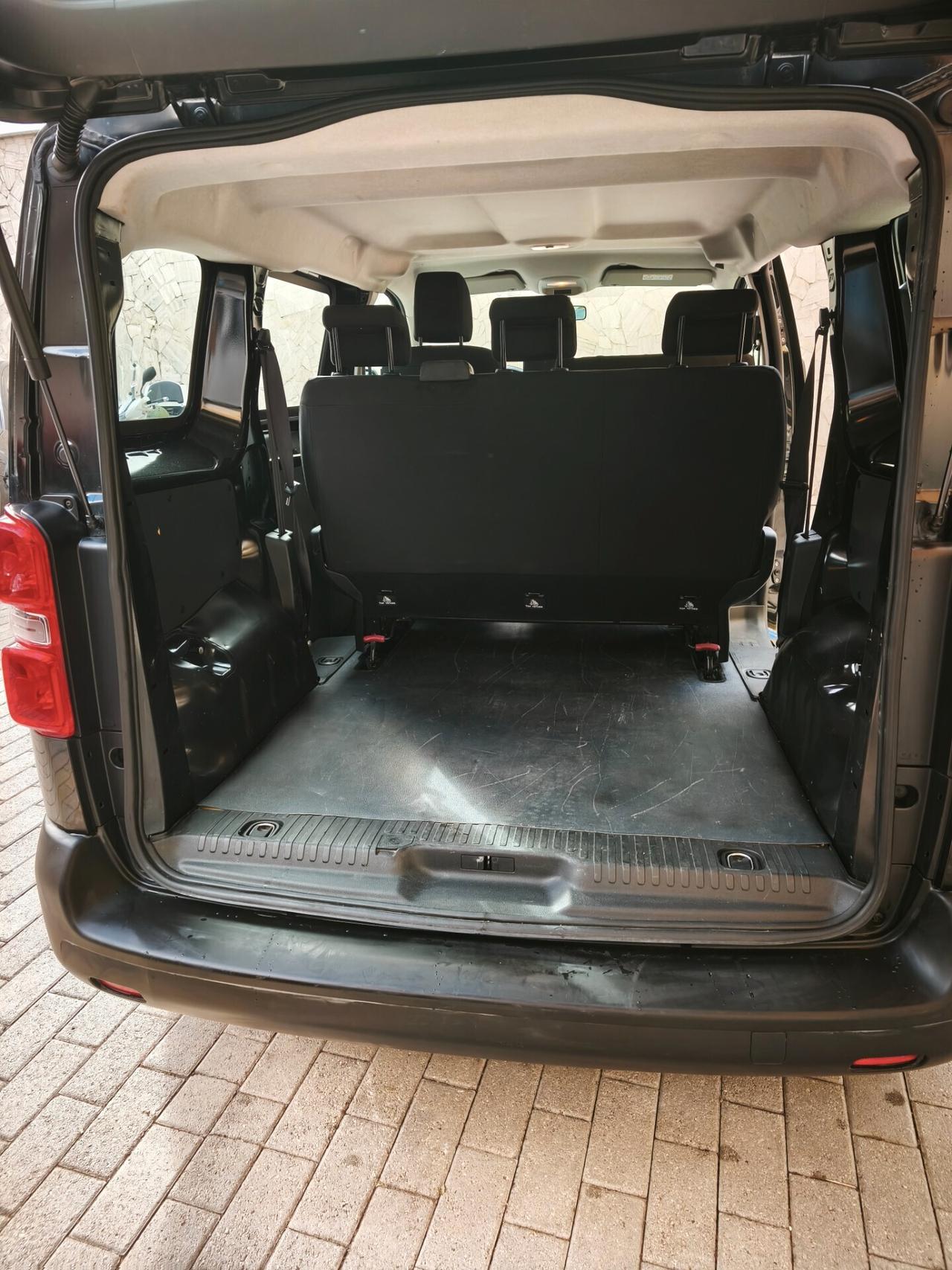 Peugeot Expert BlueHDi 100 S&S PC-TN Combi Compact