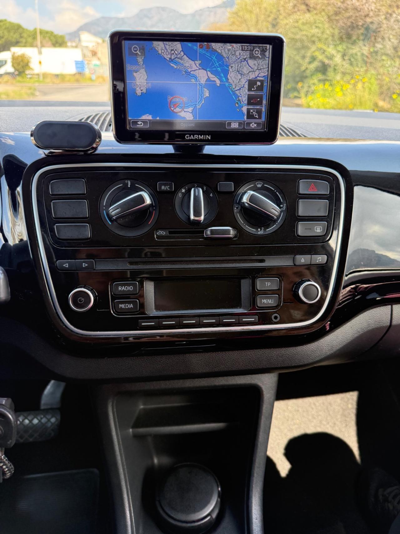 Volkswagen up! AUTOMATICA