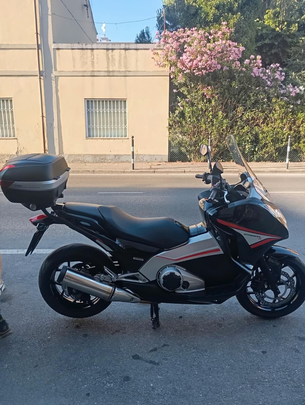 Honda Integra 700 S 2012