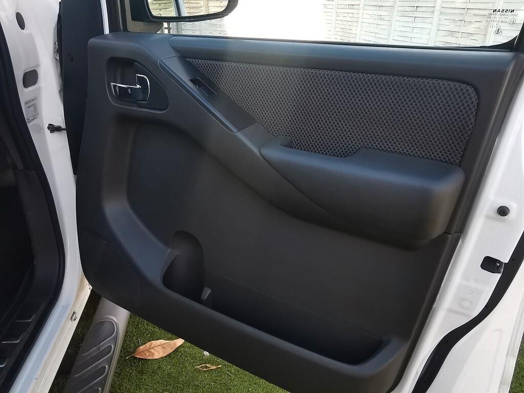 Nissan Navara 2.5 dCi 4 porte Double Cab LE